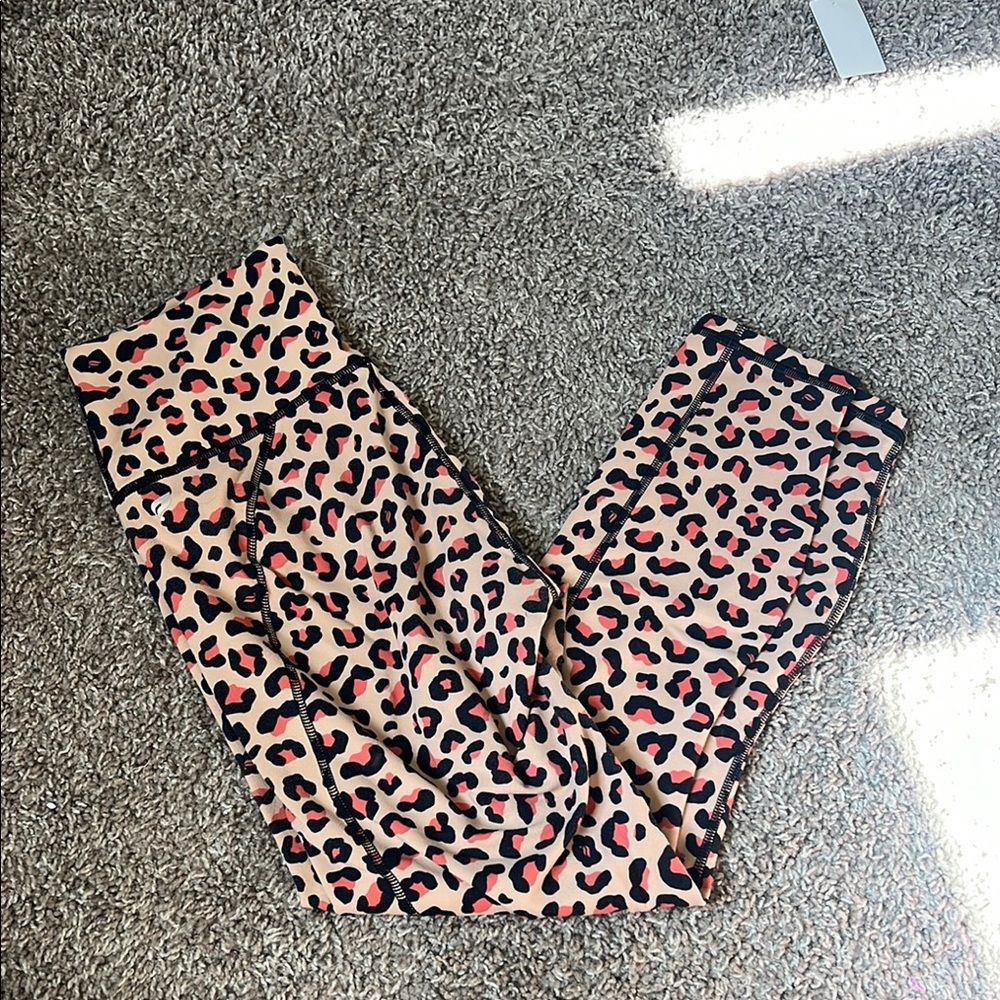 Fabletics Tan leopard print power hold leggings